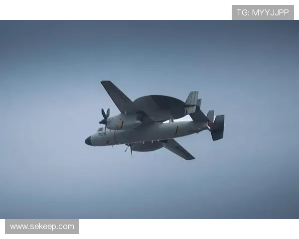 空警600舰载预警机首飞成功填补航母预警空白